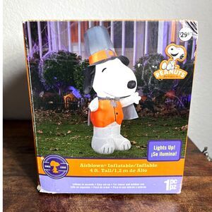 Gemmy Peanuts Snoopy Thanksgiving Inflatable 4FT Pilgrim Yard Decor NEW Open Box